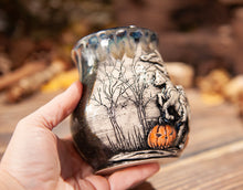 Load image into Gallery viewer, 18 Headless Horseman