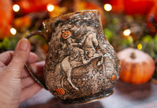 Load image into Gallery viewer, 220 Headless Horseman