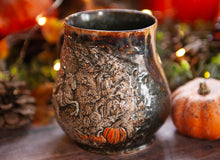 Load image into Gallery viewer, 242 Headless Horseman
