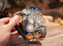 Load image into Gallery viewer, 3 Haunted House
