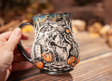 Load image into Gallery viewer, 25 Headless Horseman
