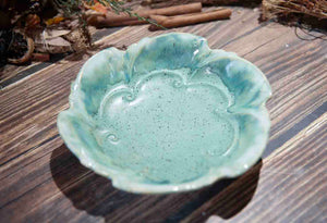 52 Decorative Swirl Plate
