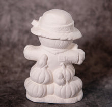 Load image into Gallery viewer, Cute Scarecrow - Bisque
